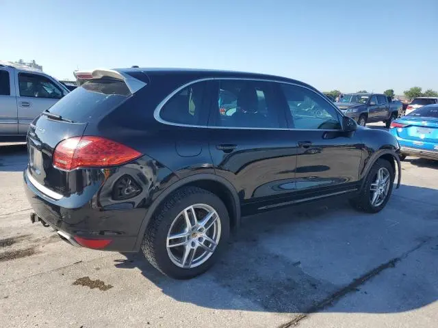 2014 PORSCHE CAYENNE   