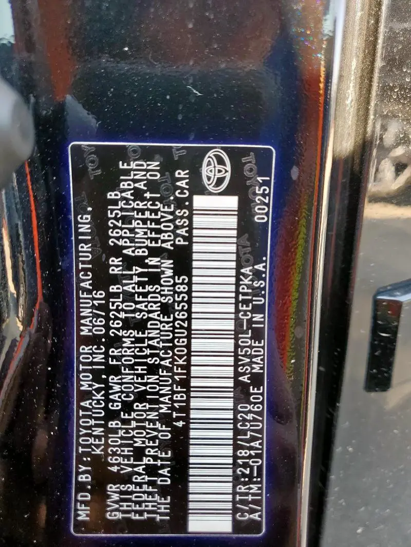 2016 TOYOTA CAMRY LE