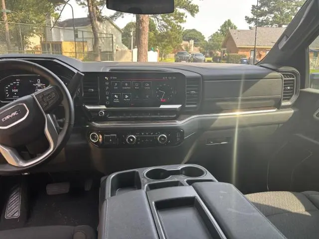 2025 GMC SIERRA K2500 SLE  