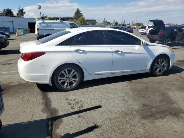 2013 HYUNDAI SONATA SE  