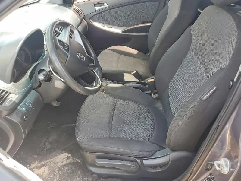 2013 HYUNDAI ACCENT GS  