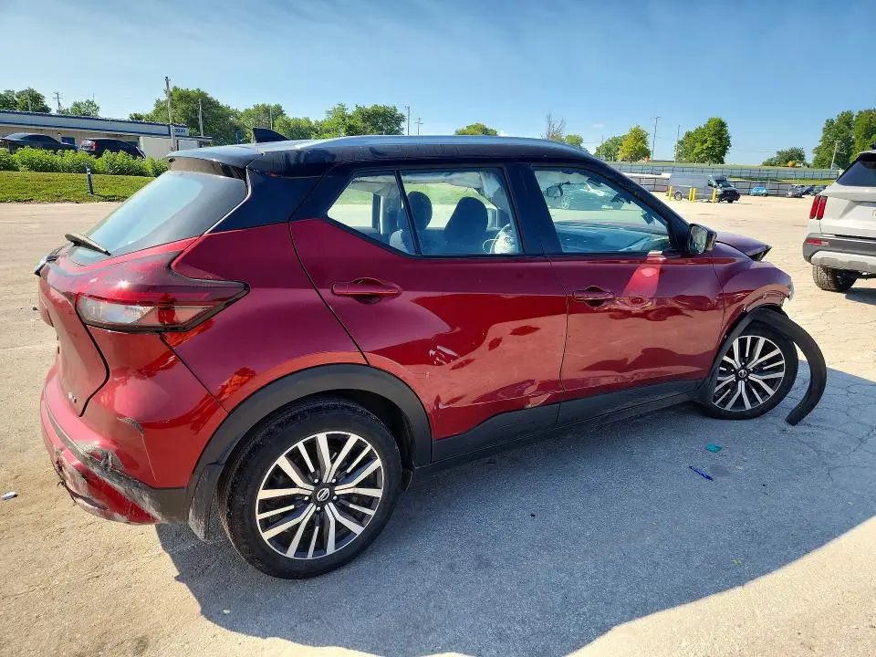 2021 NISSAN KICKS SV  