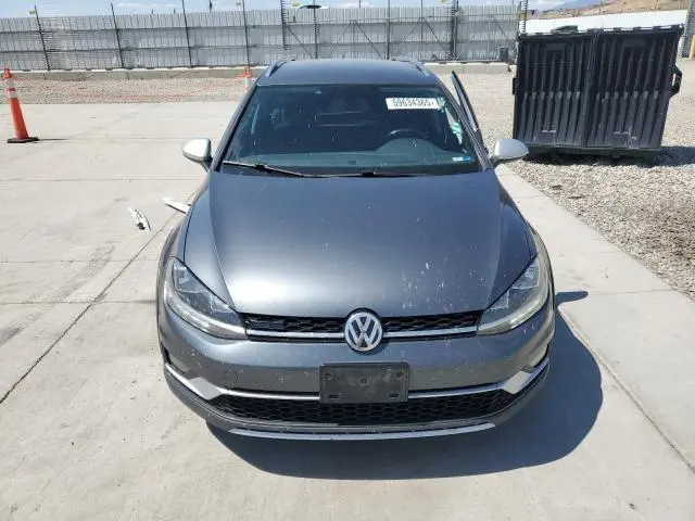 2019 VOLKSWAGEN GOLF ALLTRACK S  