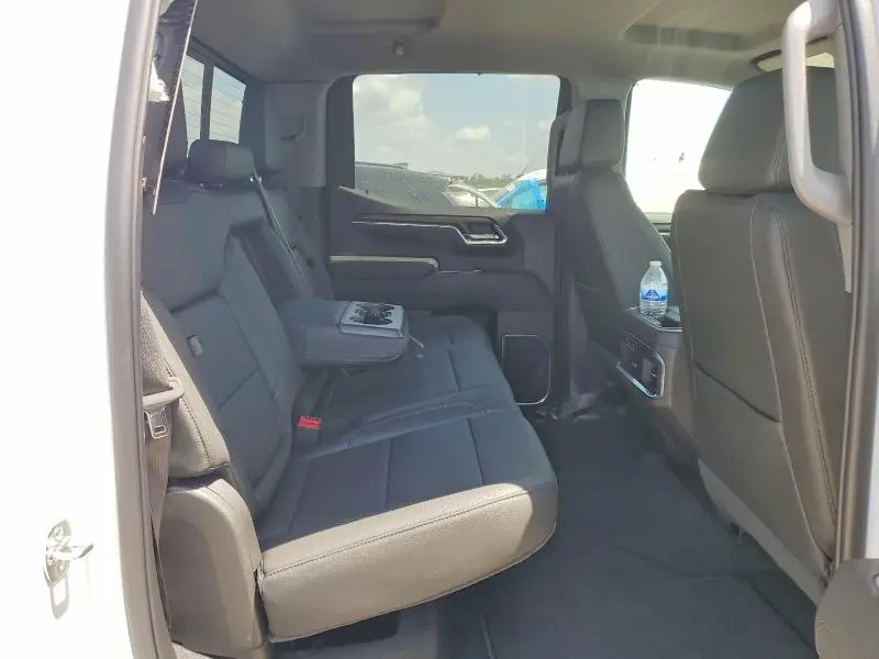2026 GMC SIERRA K1500 SLT  