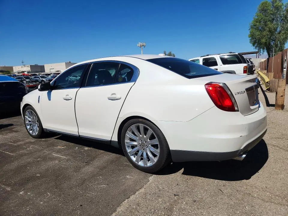 2011 LINCOLN MKS   