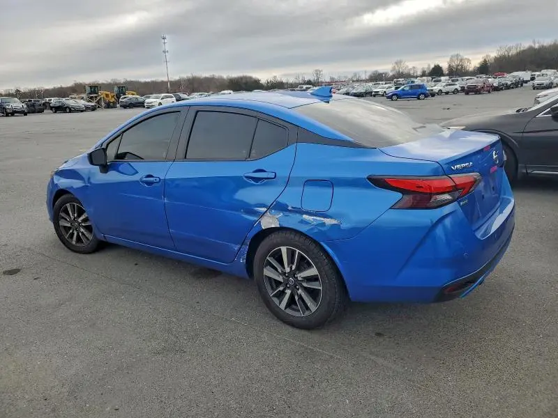 2021 NISSAN VERSA SV  