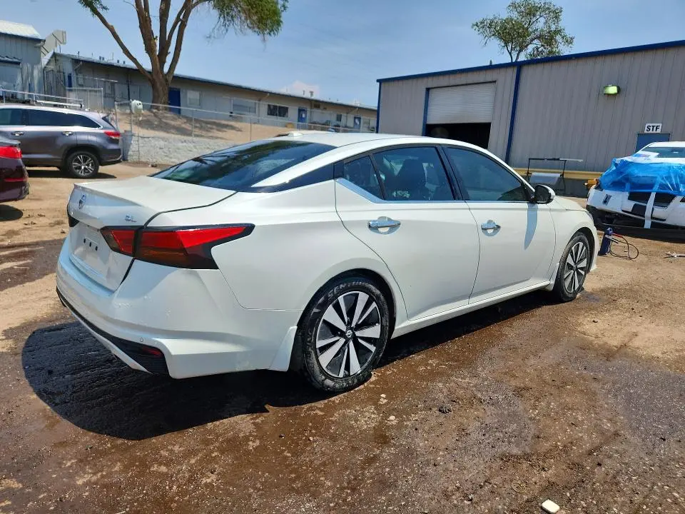 2019 NISSAN ALTIMA SL  