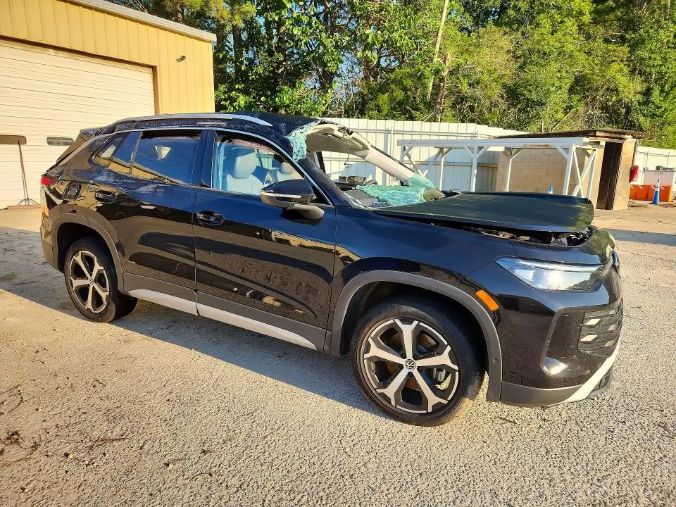 2026 VOLKSWAGEN TIGUAN SE  