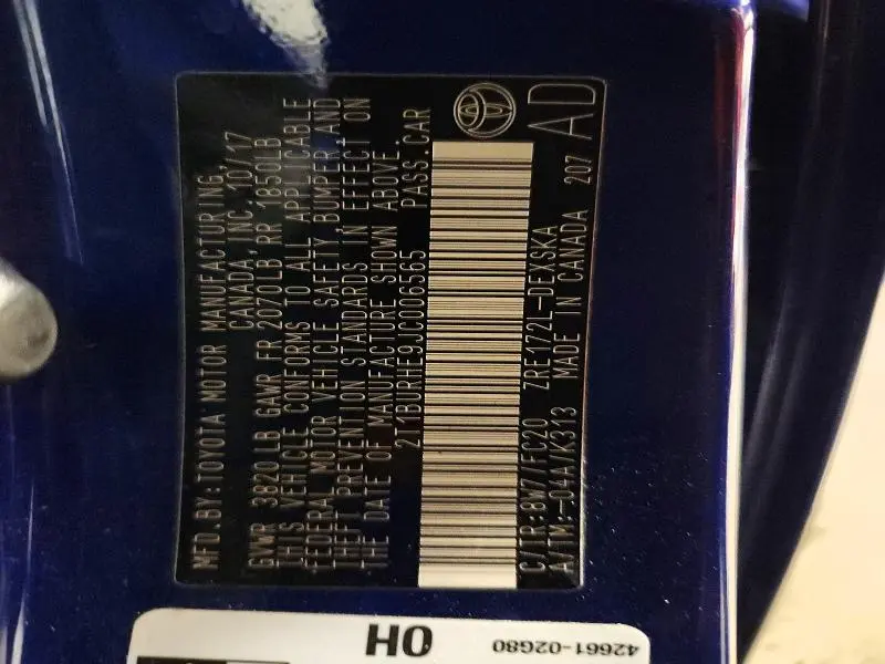 2018 TOYOTA COROLLA SE  