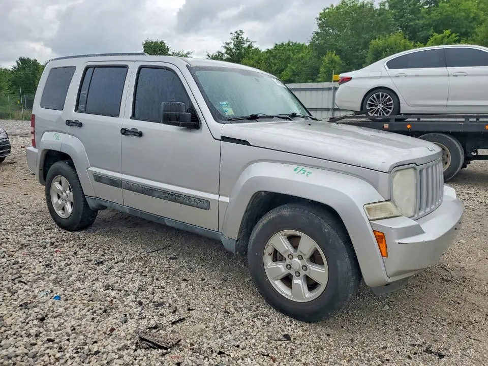 2011 JEEP LIBERTY SPORT  