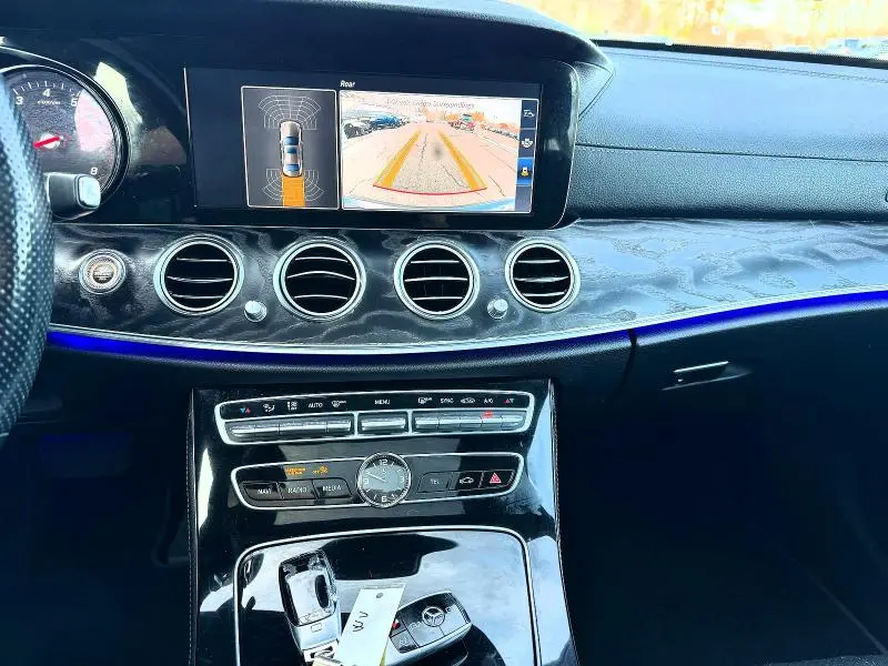 2017 MERCEDES-BENZ E 300 4MATIC  