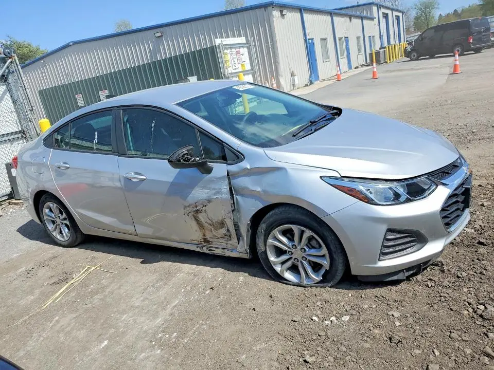 2019 CHEVROLET CRUZE LS  