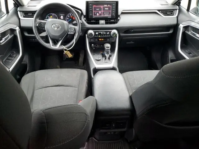 2022 TOYOTA RAV4 XLE