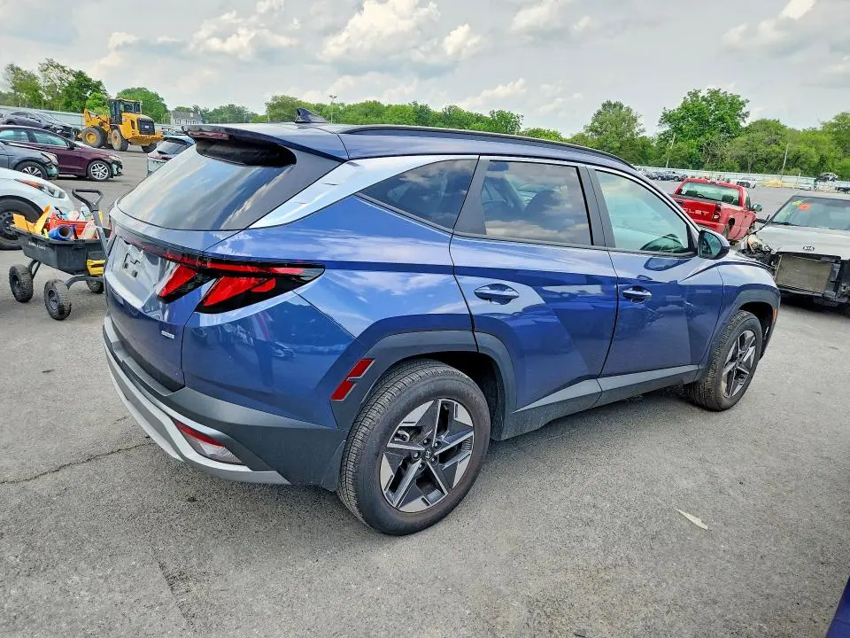 2025 HYUNDAI TUCSON SEL  