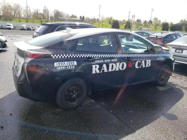 2017 TOYOTA PRIUS   