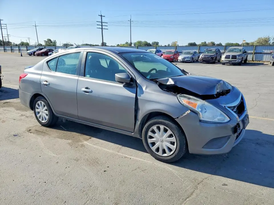 2016 NISSAN VERSA 1.6 SV  