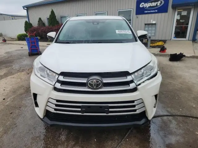 2017 TOYOTA HIGHLANDER LE  