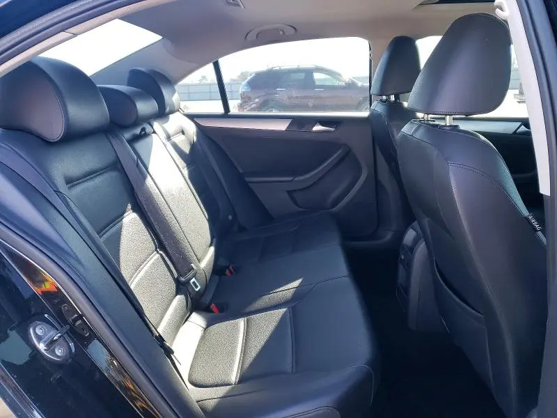 2014 VOLKSWAGEN JETTA SE  