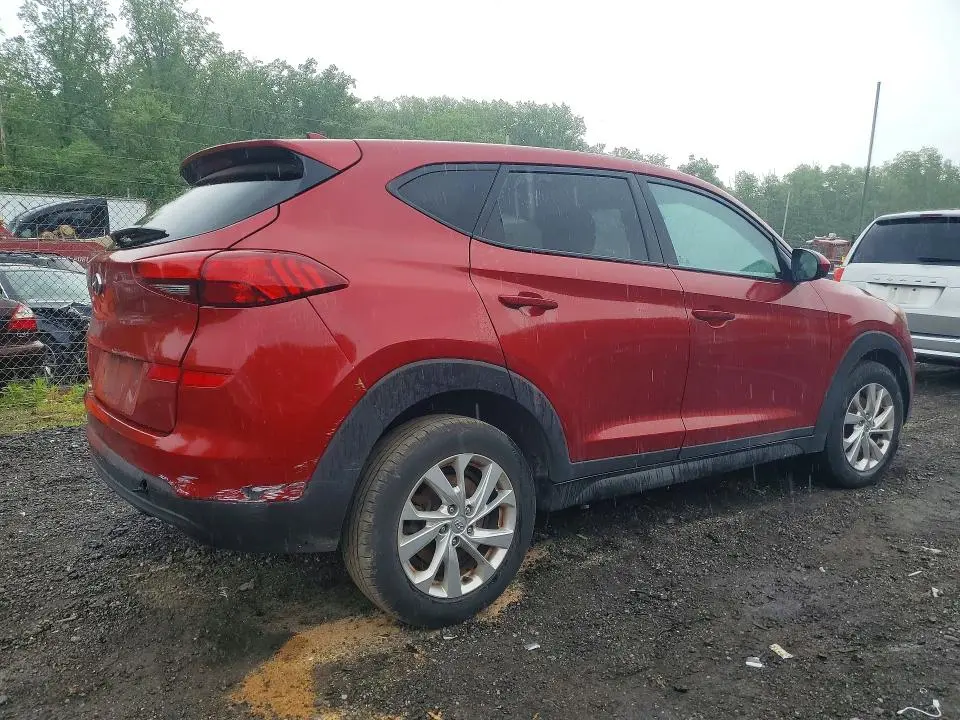 2021 HYUNDAI TUCSON SE  