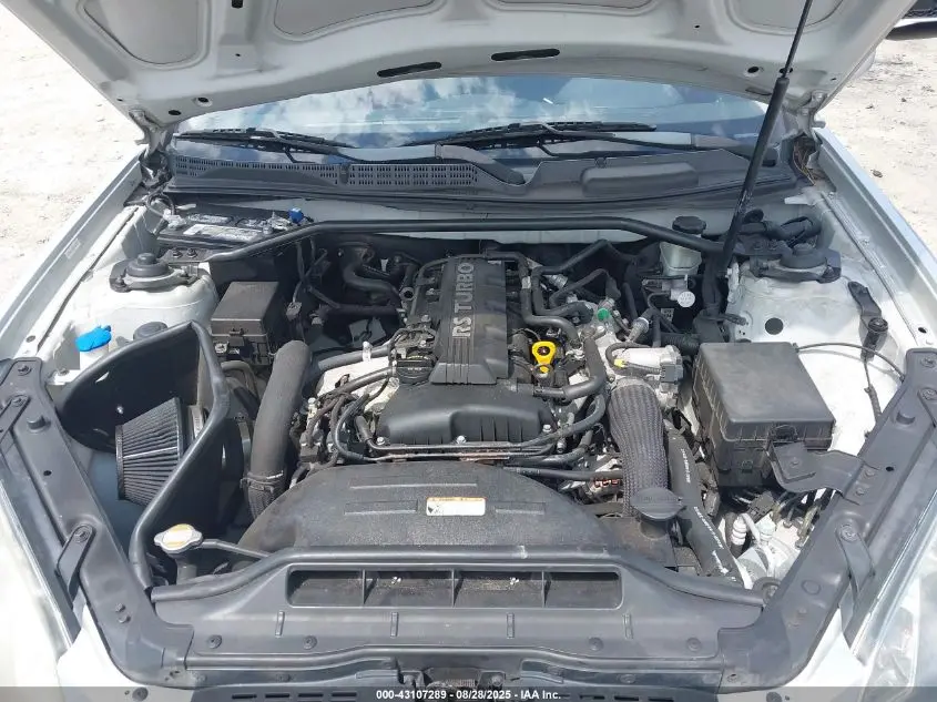 2010 HYUNDAI GENESIS  