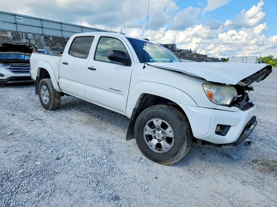 2015 TOYOTA TACOMA V6  