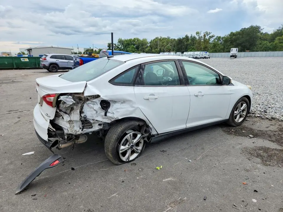 2013 FORD FOCUS SE  