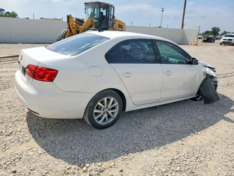 2012 VOLKSWAGEN JETTA SE  