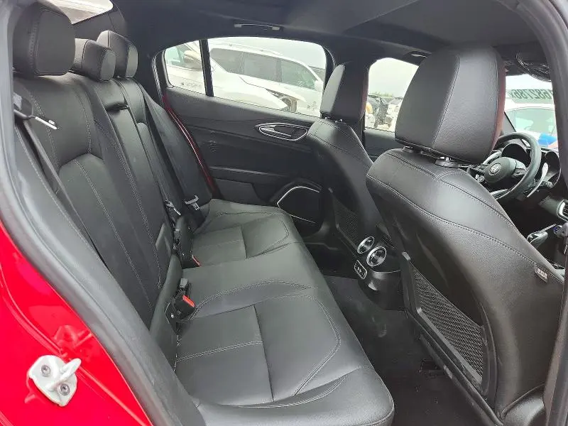 2022 ALFA ROMEO GIULIA   
