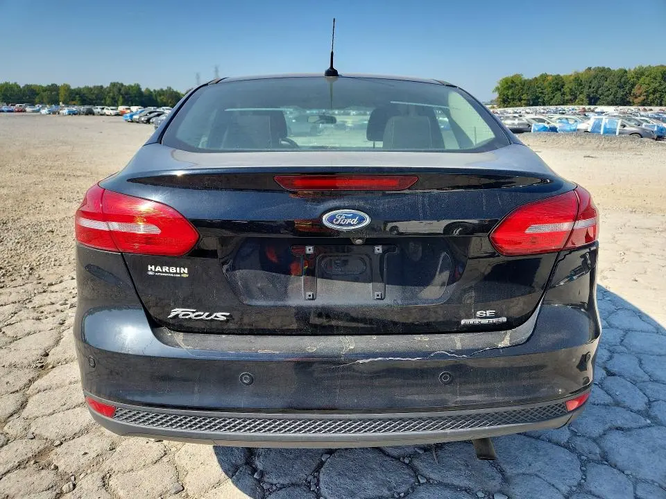 2016 FORD FOCUS SE  