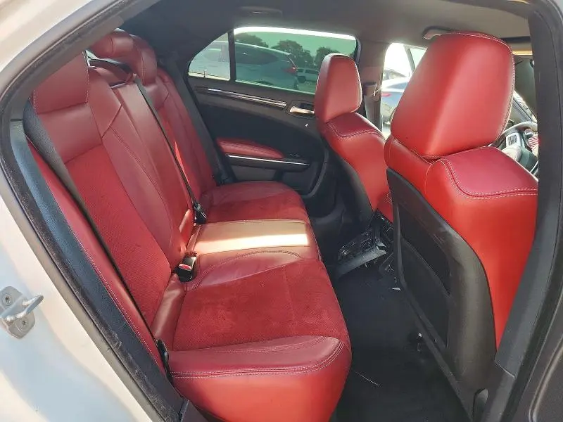 2013 CHRYSLER 300 SRT-8  