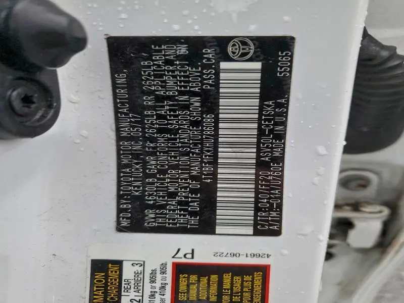 2017 TOYOTA CAMRY LE  