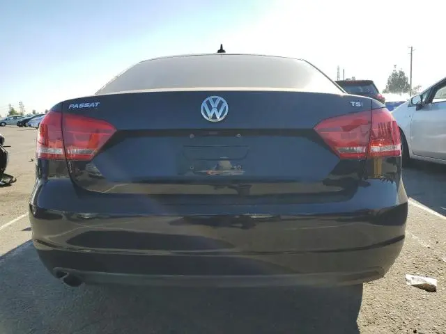 2015 VOLKSWAGEN PASSAT S  