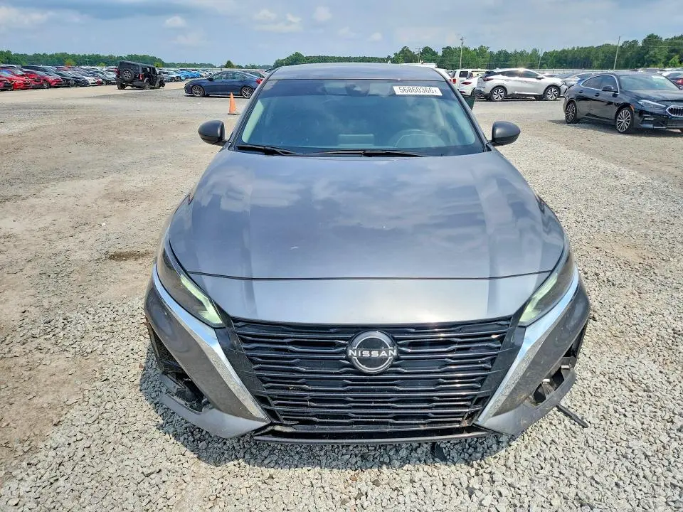 2024 NISSAN ALTIMA SV  