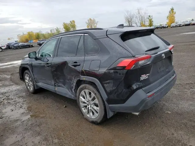 2023 TOYOTA RAV4 XLE  