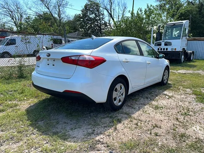 2015 KIA FORTE LX  