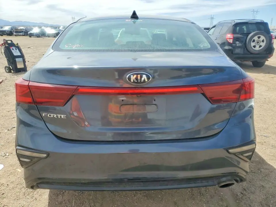 2019 KIA FORTE LXS  