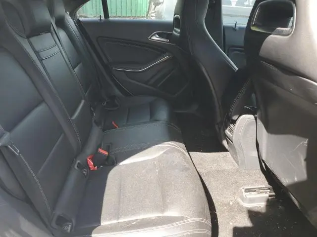 2019 MERCEDES-BENZ CLA 250  