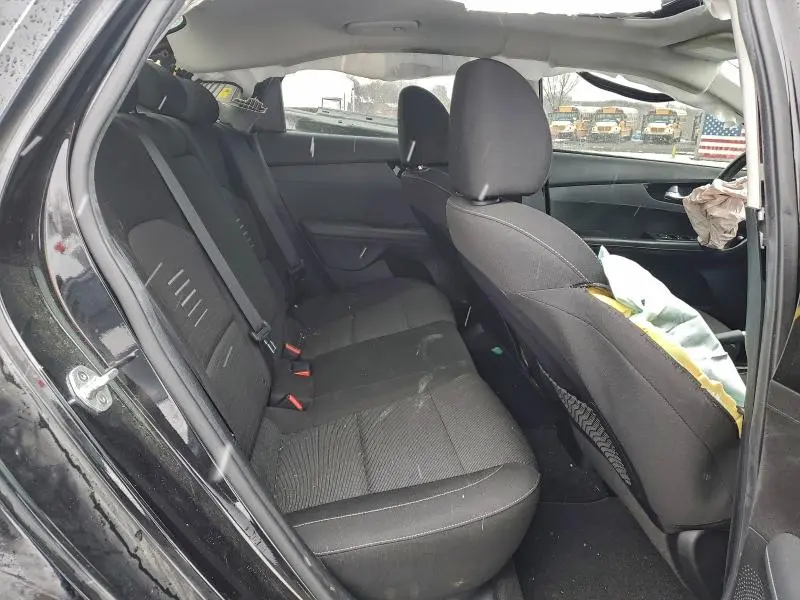 2019 KIA FORTE GT LINE  