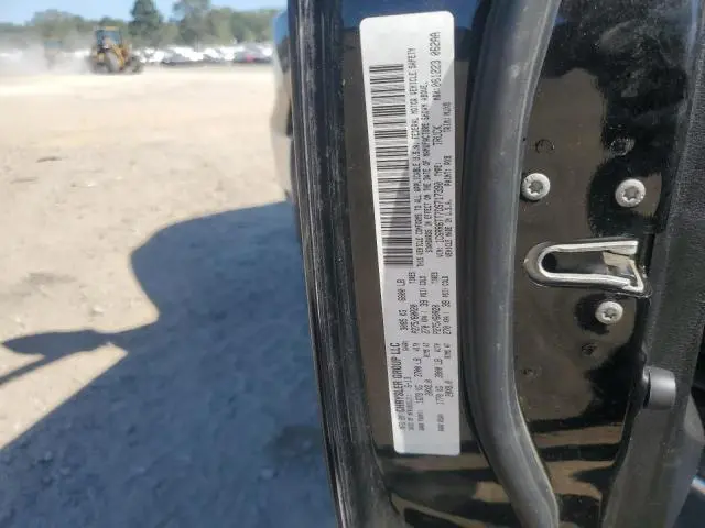 2013 RAM 1500 SLT