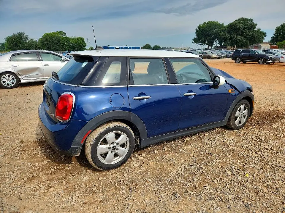 2016 MINI COOPER   