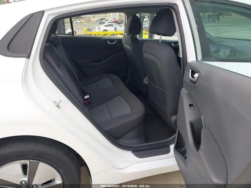 2019 HYUNDAI IONIQ HYBRID BLUE