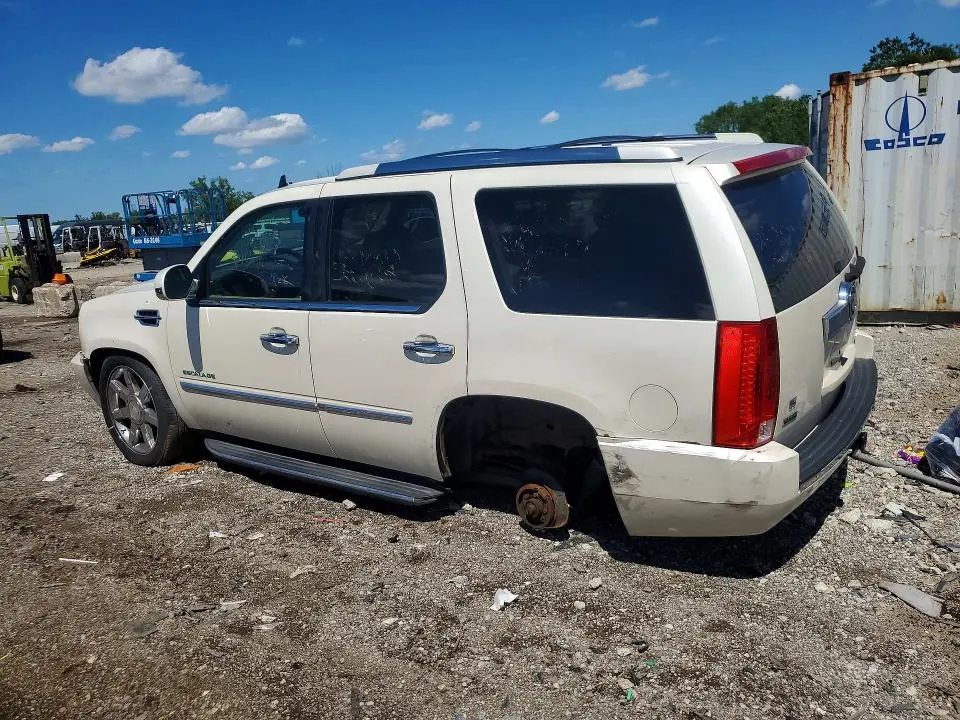 2011 CADILLAC ESCALADE   