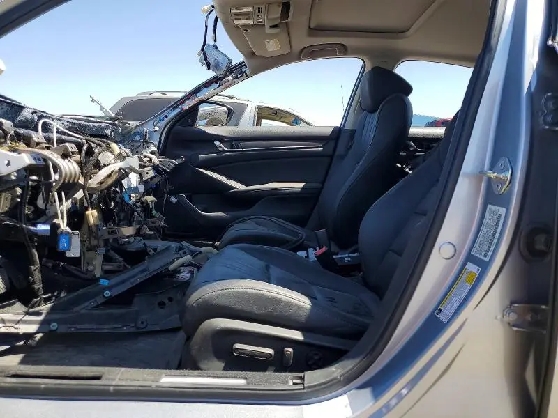 2020 HONDA ACCORD TOURING HYBRID  