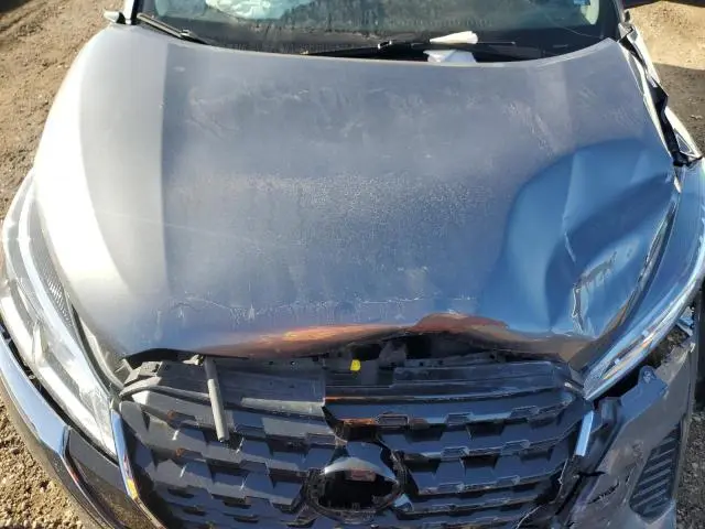 2022 NISSAN KICKS SV  