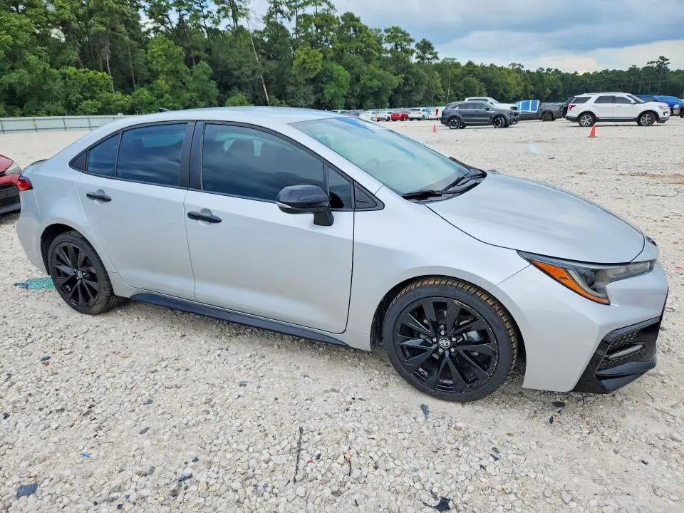 2020 TOYOTA COROLLA SE NIGHTSHADE EDITION  