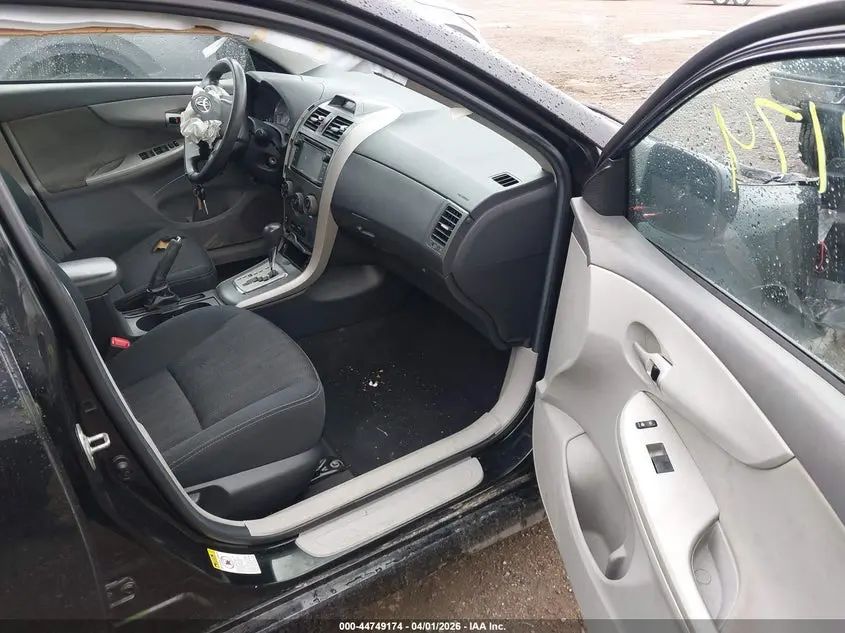 2013 TOYOTA COROLLA S
