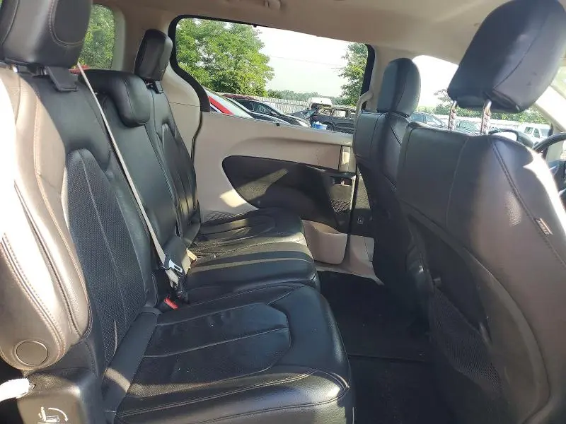 2019 CHRYSLER PACIFICA TOURING L  