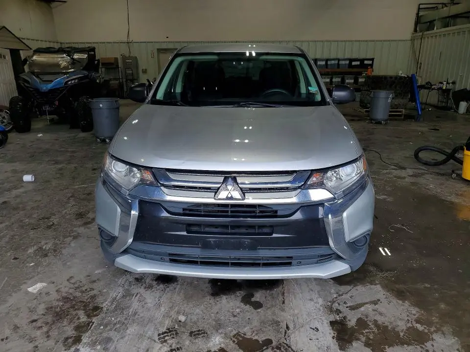 2018 MITSUBISHI OUTLANDER SE  