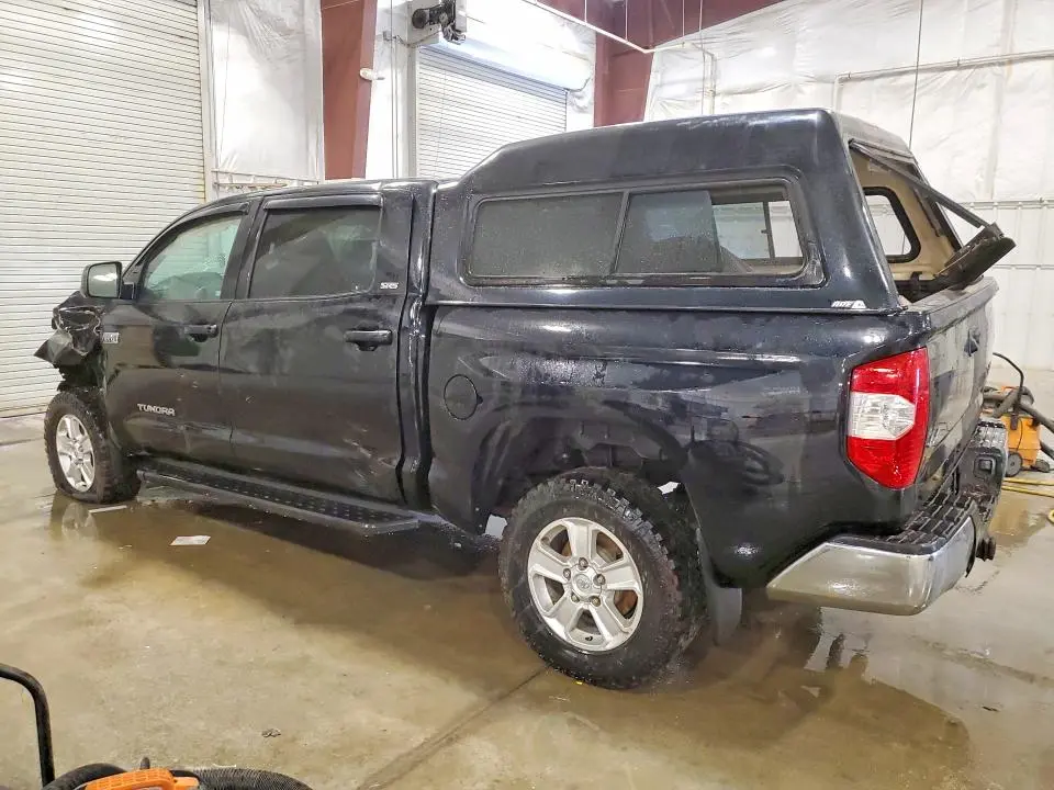 2018 TOYOTA TUNDRA CREWMAX SR5  