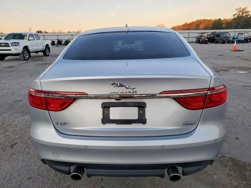 2016 JAGUAR XF PRESTIGE  